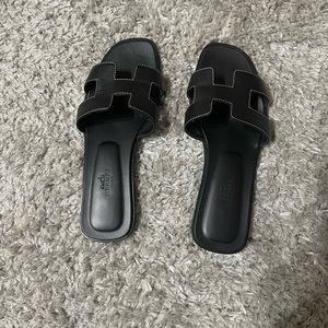 Hermes Oran Sandals